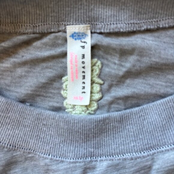 Free People Women's Tank Tops, Set of 2, in Perfect Condition - Picture 2 of 3